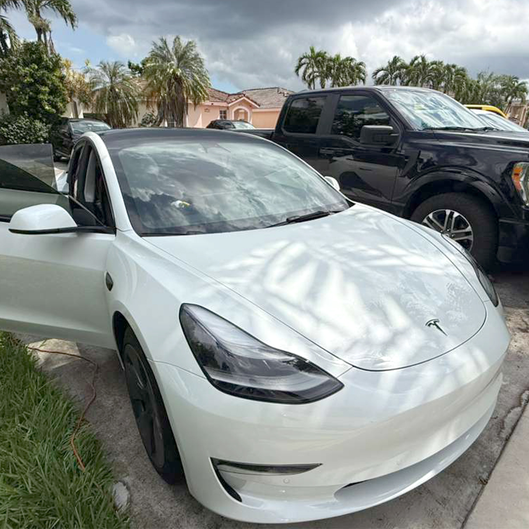TESLA_02_01_www.distintwindowtinting.com